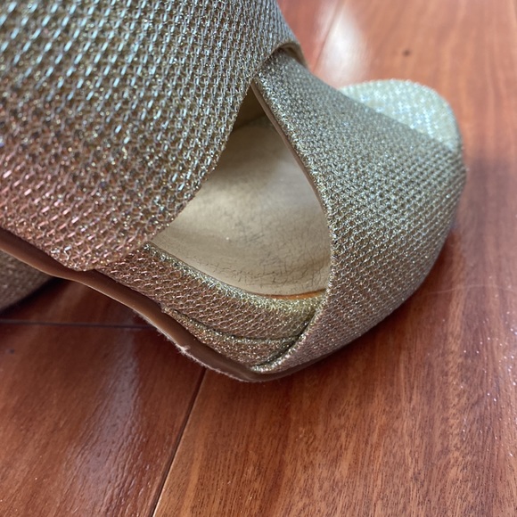 Chinese Laundry Heels - Picture 12 of 13